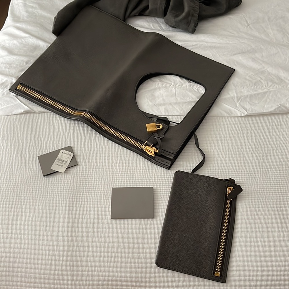 Tom Ford - Picture 10 of 16